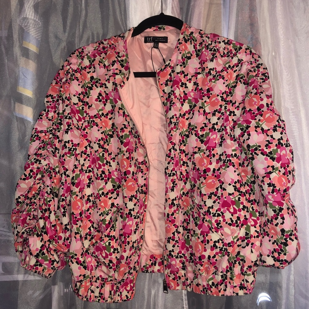 NWOT ZARA cropped floral bomber